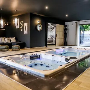 gite-avec-jacuzzi-privatif-dans-la-chambre.inbrittany.com/